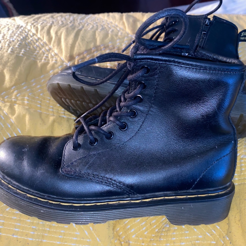 Doc marten combat boots